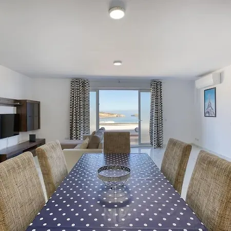 Beautiful Penthouse With Private Terrace & Seaview By 360 Estates