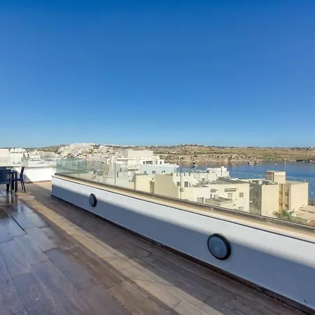 Beautiful Penthouse With Private Terrace & Seaview By 360 Estates * St Paul's Bay