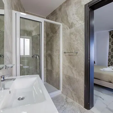 Beautiful Penthouse With Private Terrace & Seaview By 360 Estates * St. Paul's Bay