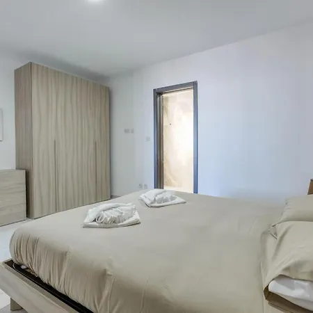 Beautiful Penthouse With Private Terrace & Seaview By 360 Estates Apartament *