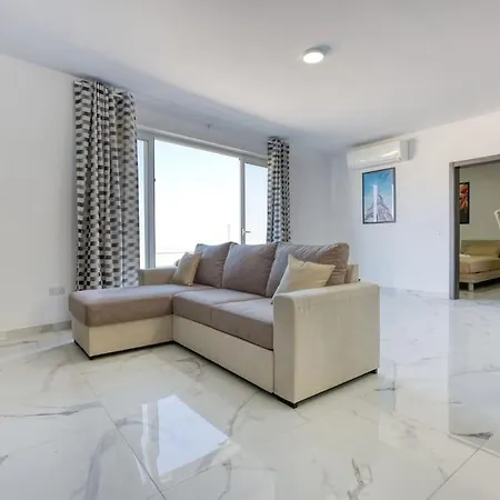 Apartment Beautiful Penthouse With Private Terrace & Seaview By 360 Estates